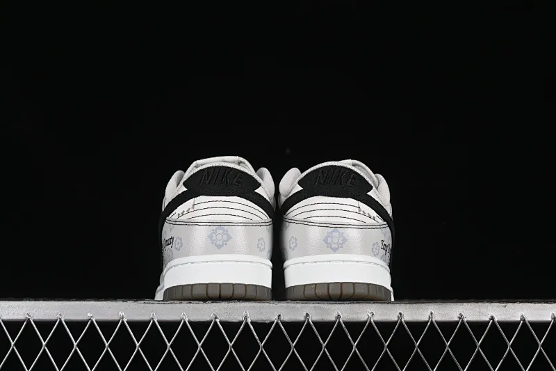 All Categories Nk SB Dunk Series Nk SB Dunk Low Low-top sneakers Nk Dunk Low Sanci Laboratory Ancient Tang Dynasty print Low-top casual sneakers FJ4188-001